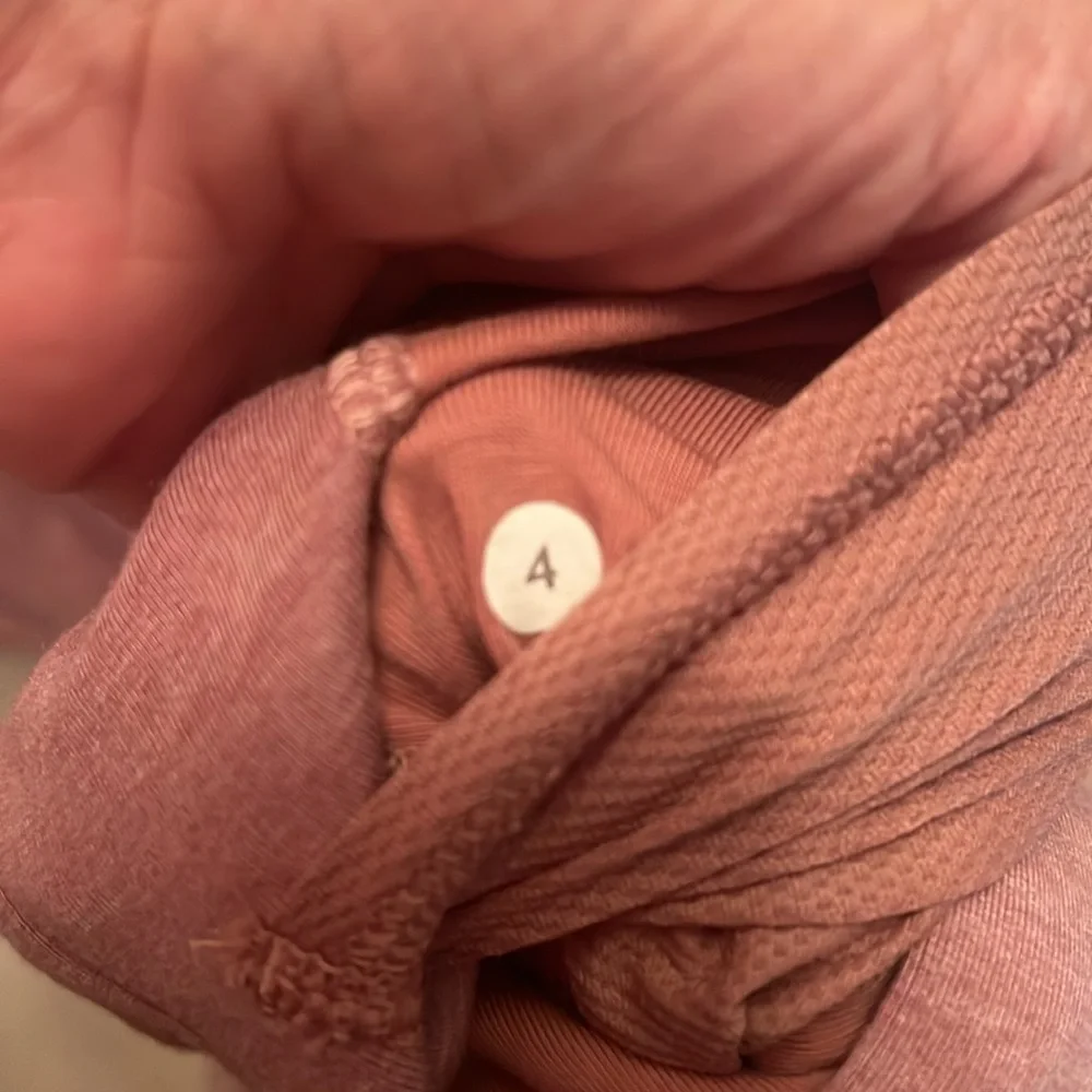 Lululemon mauve wrap sweatshirt cardigan size 4